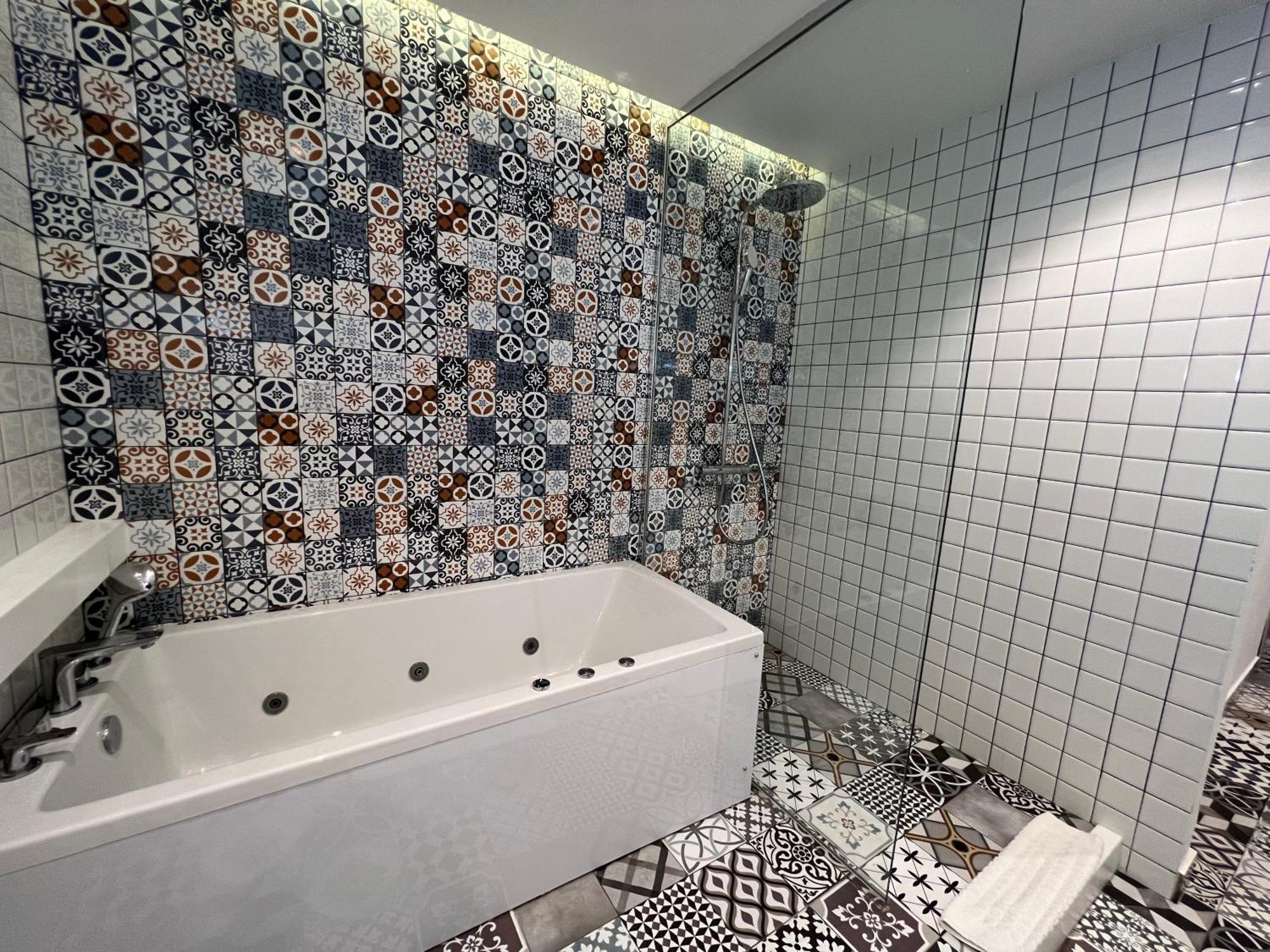 Hotel Ben Aouda & Spa Tipaza Kültér fotó