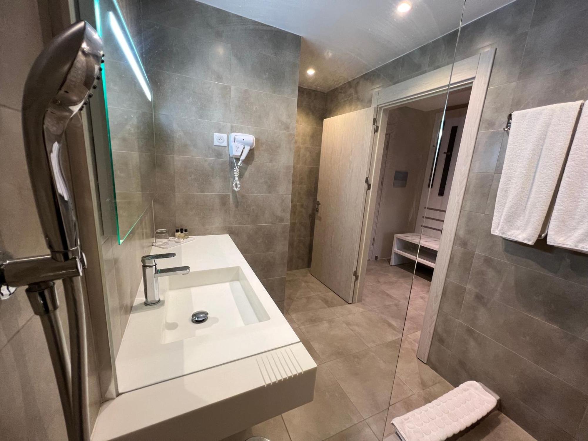 Hotel Ben Aouda & Spa Tipaza Kültér fotó