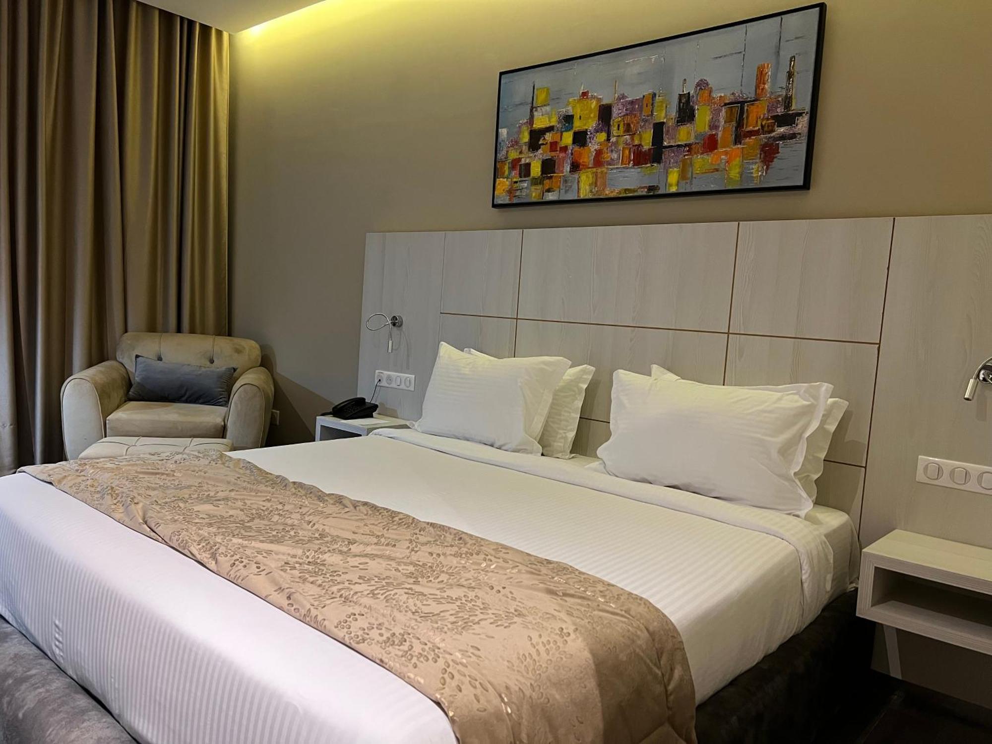Hotel Ben Aouda & Spa Tipaza Kültér fotó
