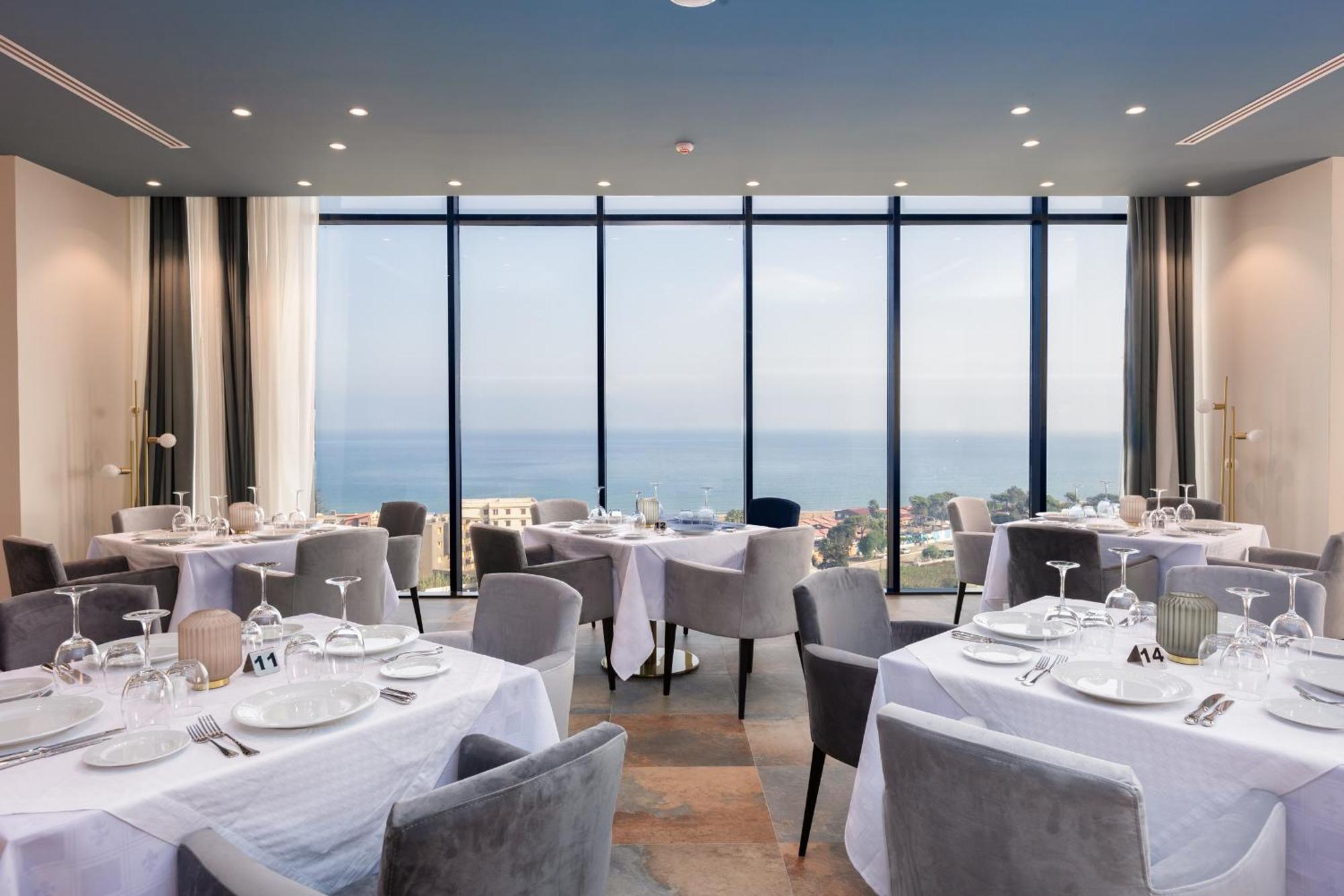 Hotel Ben Aouda & Spa Tipaza Kültér fotó
